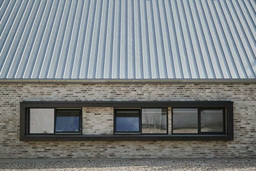 Nyt arkitekttegnet stuehus med frit udsyn til de åbne marker, Tostrupvej 131, Nibe